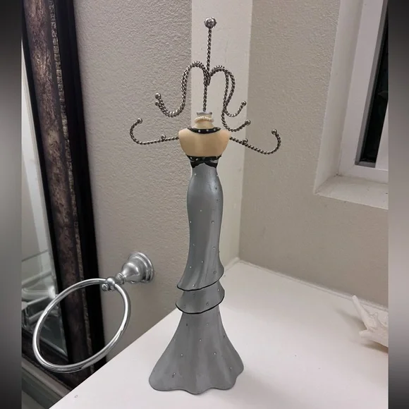 Necklace holder stand - Picture 4 of 5